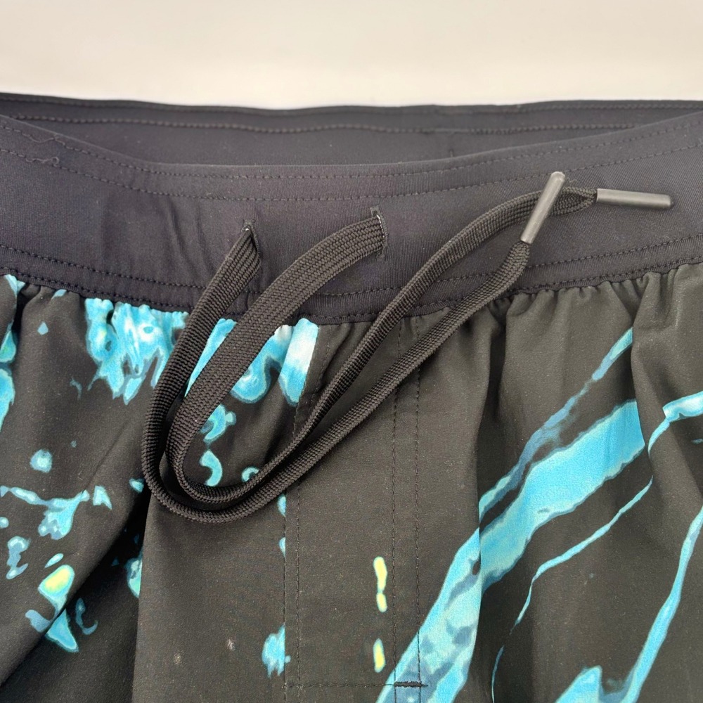 Under Armour Mens Loose Fit‎ Athletic Shorts Black Blue Marble Print Medium 7in - Picture 8 of 9